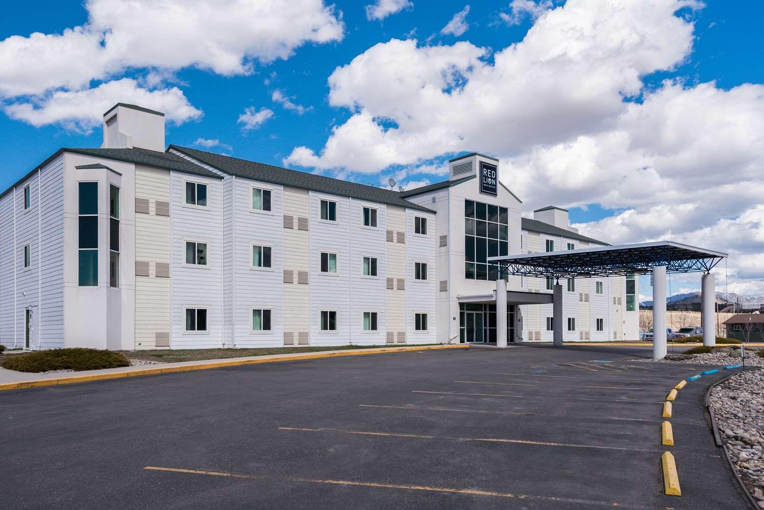 Red Lion Inn & Suites Butte Exterior photo